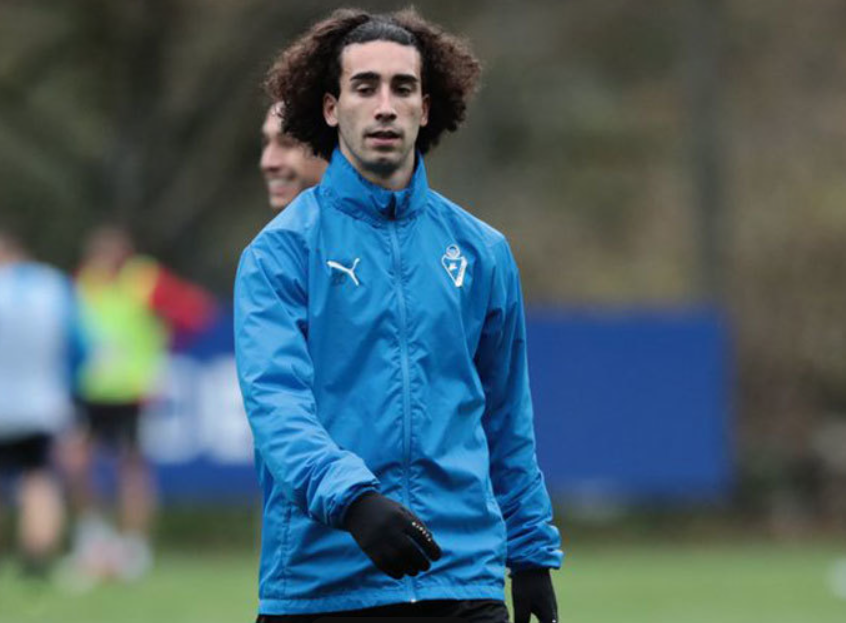 欧冠切尔西胜巴萨：球迷挑衅与<a href='/news/tag/1100926.html' style='color: blue;'>库库雷利亚</a>对亚马尔的针对性防守