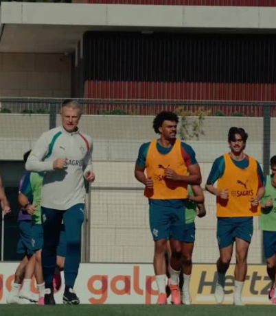 世界杯队长抽签时手滑掉进死亡之组